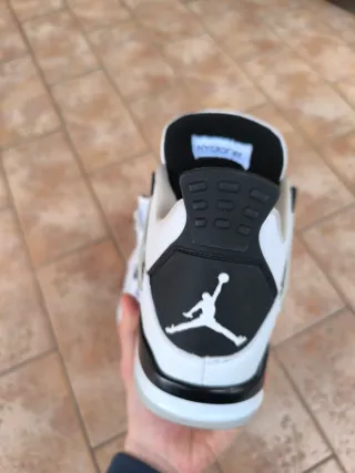 Nike Air Jordan 4 Retro Military Black