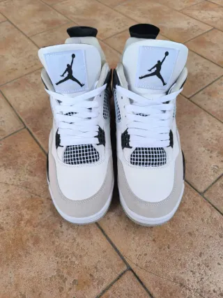 Nike Air Jordan 4 Retro Military Black