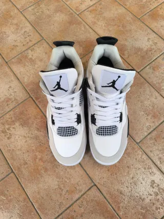 Nike Air Jordan 4 Retro Military Black