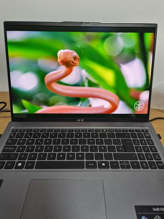 Acer Swift Go 16 OLED Plata