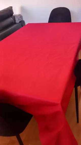 Mantel rojo para mesa