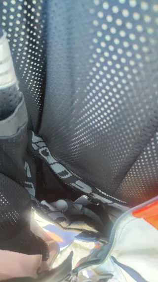 Mono de cuero Dainese para moto Talla 52