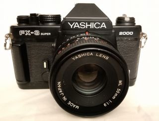 Yashica FX-3 Super 2000 Cámara Analógica