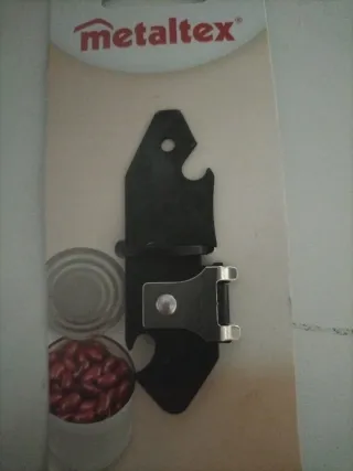 Abrelatas Metaltex Negro y Plateado