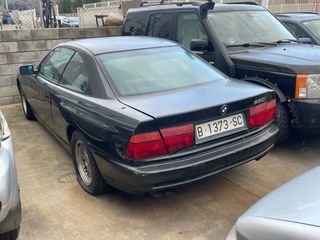 BMW 850 Negro