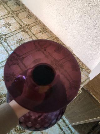 Jarrón Grande Forma Copa Morado