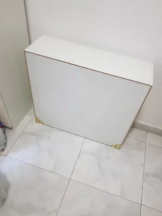 Mueble auxiliar blanco