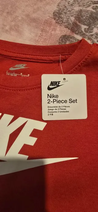 Conjunto Nike niño nuevo talla 7