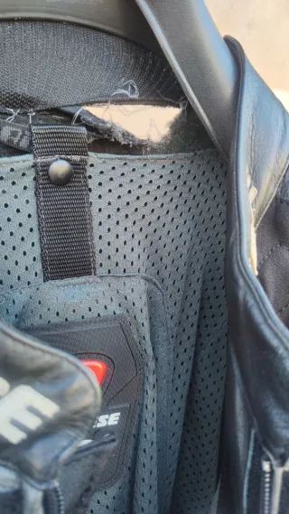 Mono de cuero Dainese