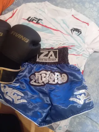 Ropa y guantes MMA UFC y Venum