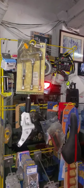 Recambios Bicicleta: Puños, Cubierta y Más