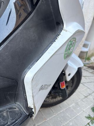 Kymco KXCT 125 Scooter Maxi Blanca