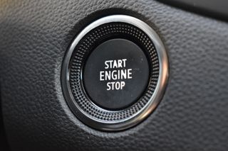 Renault Megane 1.3 Zen TCe 140CV EDC ¡SOLO 60.000!