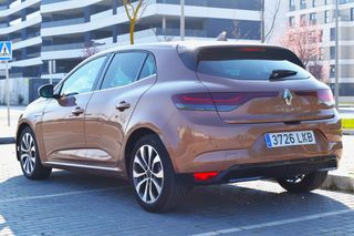 Renault Megane 1.3 Zen TCe 140CV EDC ¡SOLO 60.000!