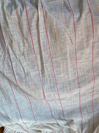 Cortina de tela a rayas