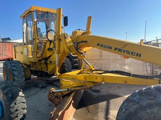 Motoniveladora FAUN FRISH 155