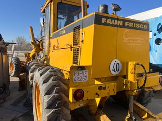 Motoniveladora FAUN FRISH 155