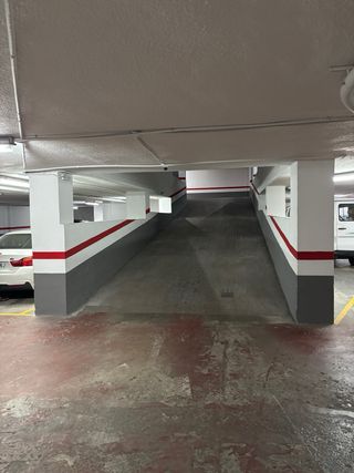 Plaza de parking grande