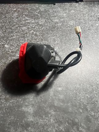 Pulsador Patinete Eléctrico Negro/Rojo