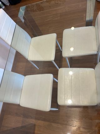 Mesa Comedor Cristal y 4 Sillas