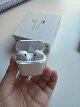 Airpods 1ª Generación Apple Blancos