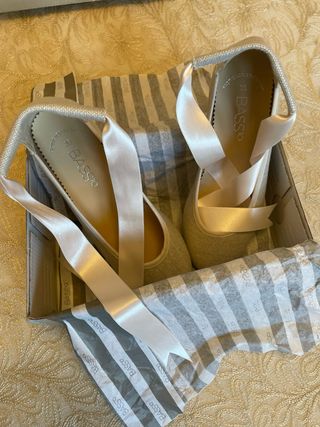 Zapatos ceremonia niña Bass10 T.33. Sin estrenar.