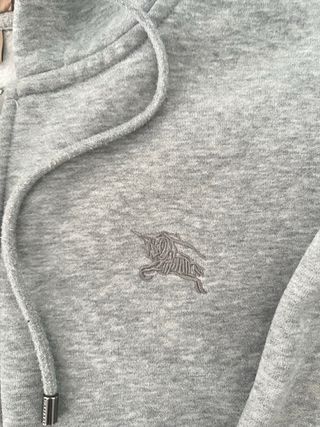 Sudadera Burberry Gris con Capucha