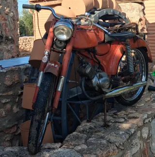 Guzzi Dingo 49cc Roja