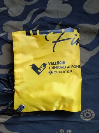 Bolsa Maratón Valencia Finisher 2025 New Balance