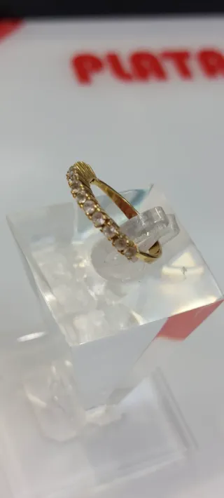 Anillo Eternity Oro 18K Zafiros Blancos