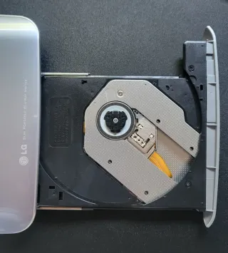 Grabadora Blu-ray Externa LG BP40NS20 - 3D y BDXL