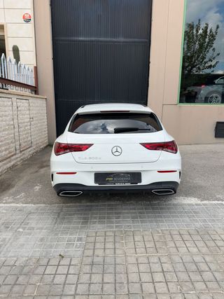 Mercedes-Benz CLA CLA 200 D DCT Shooting Brake