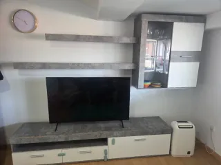 Mueble TV y estantería modular