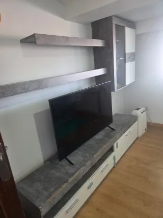 Mueble TV y estantería modular