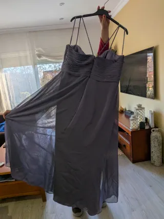 Vestido largo lila con pedrería