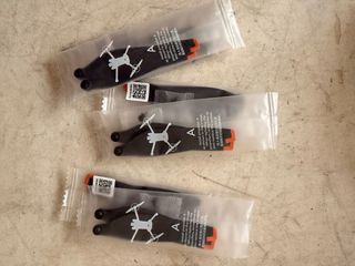 DJI Mini 4 Pro Fly More Combo + DJI RC 2