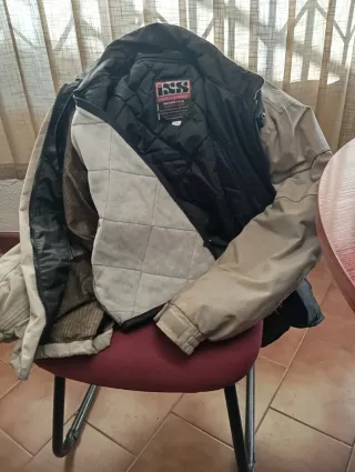 Honda CBF 500A + Equipo Completo