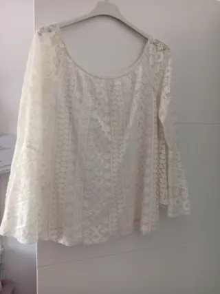 Blusa blanca encaje manga larga