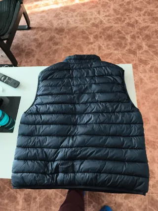 Chaleco acolchado negro