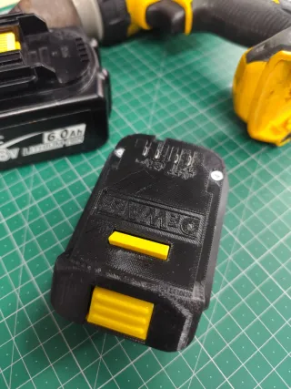 Adaptador Dewalt para Batería Makita