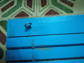 Persiana Madera Maciza Azul, en Excelente Estado.