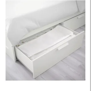 Estructura de Cama Ikea Brimnes Blanca con Almacen