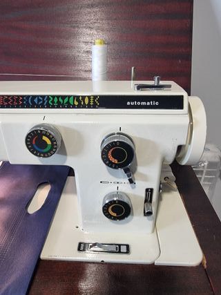 MÁQUINA DE COSER REFREY 527 SEMI INDUSTRIAL