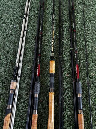 Canne da pesca all'inglese e mulinelli da pesca