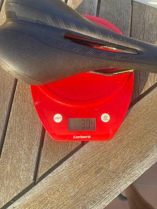 Sillín de bicicleta negro