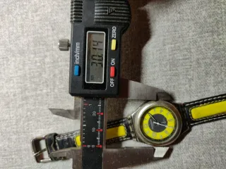 Orologio Immersion nero e giallo