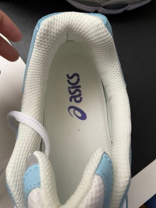 Zapatillas ASICS Azul y Blanco