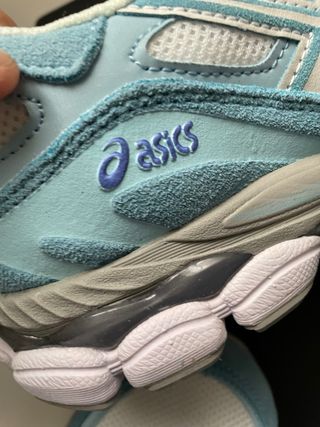 Zapatillas ASICS Azul y Blanco