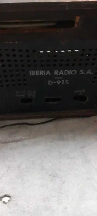 Radio-tocadiscos antiguo para manitas