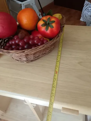 Mesa madera extensible con ruedas y 2 taburetes